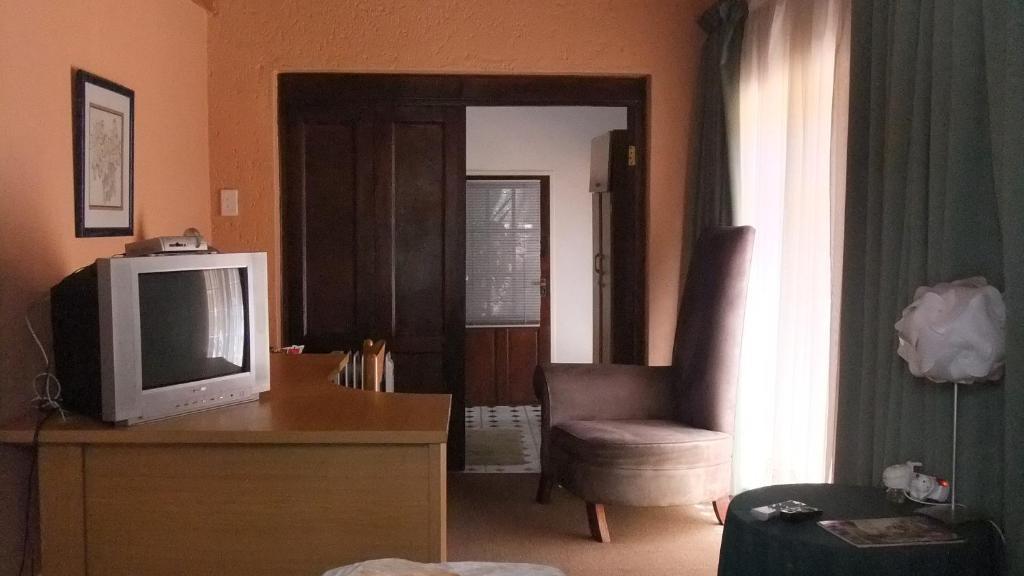 Treetops & Treats Guest House 프레토리아 외부 사진