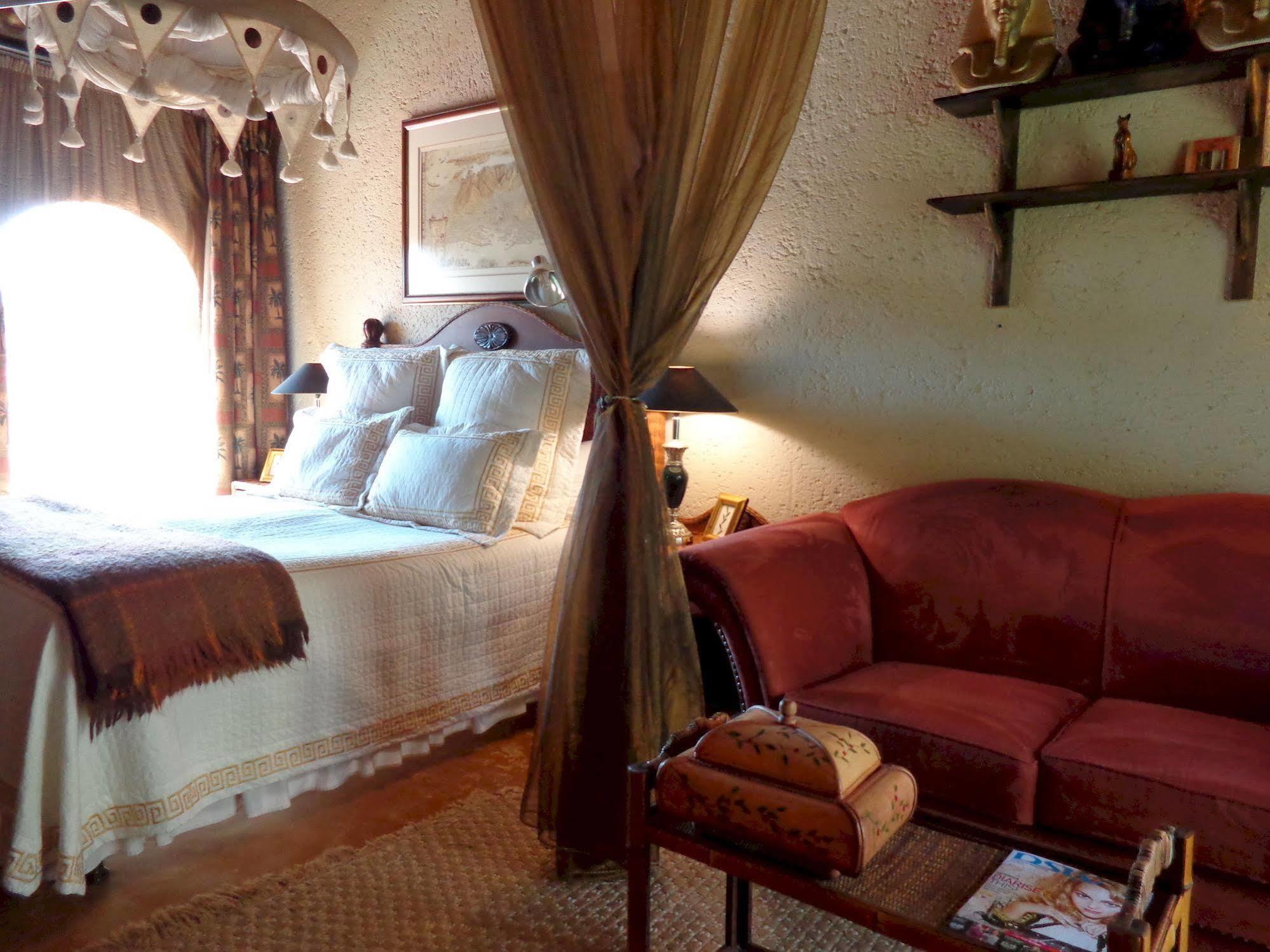 Treetops & Treats Guest House 프레토리아 외부 사진